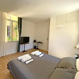  Affittacamere Residenza Del Duse Italia